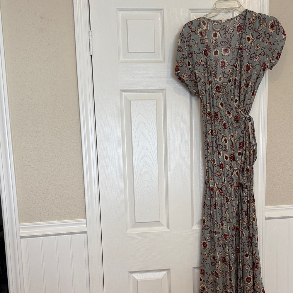 Hem & Thread Floral Maxi Dress - Gray and Red